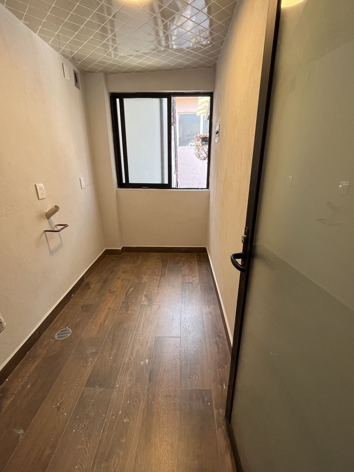 9 of 33: Área de lavado