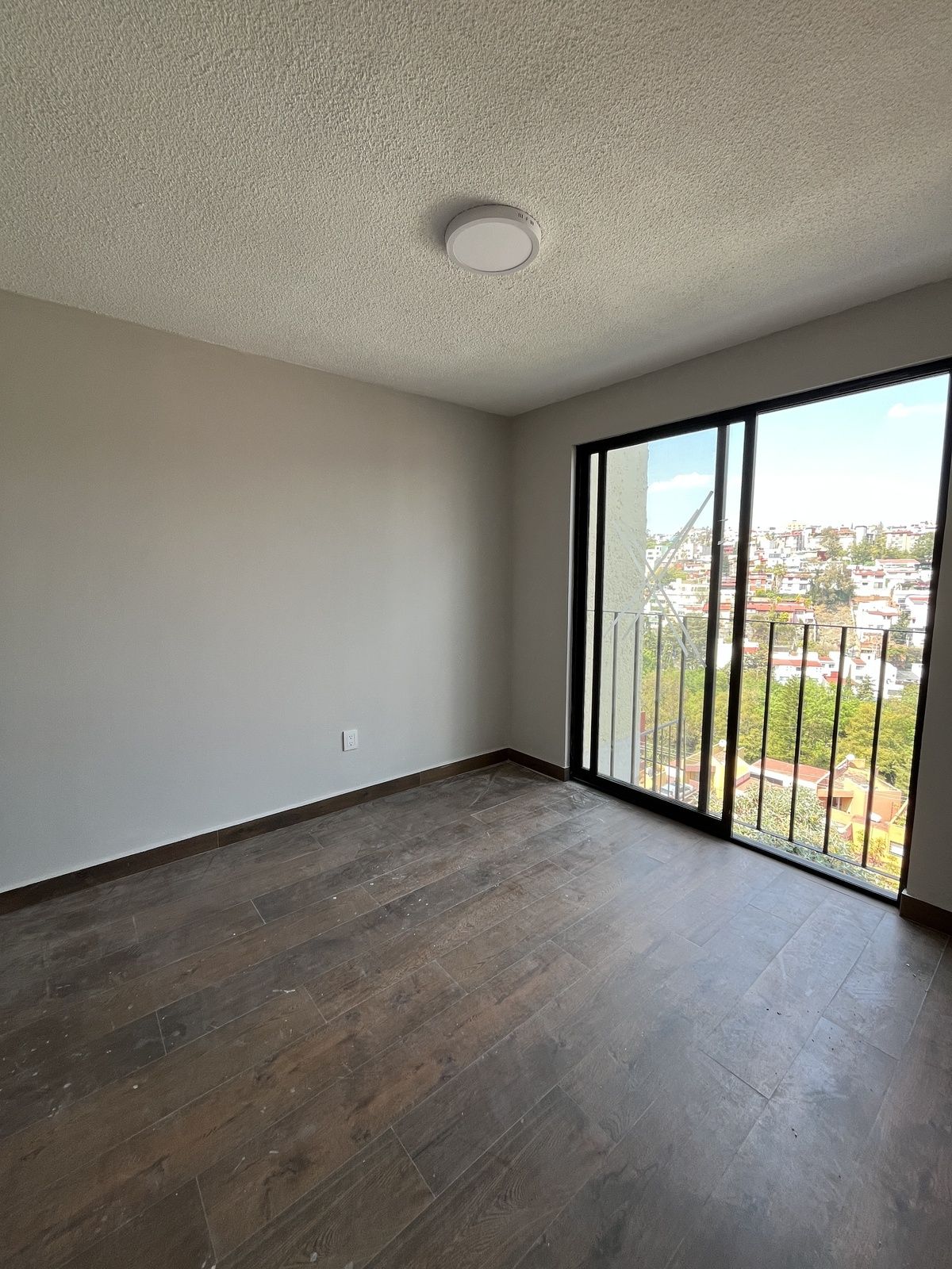 15 of 33: 3 recámara secundaria