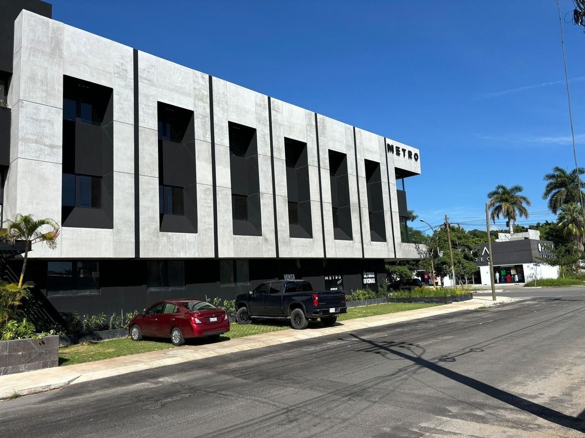 1 de 13: Fachada de edificio con cajones de visitas