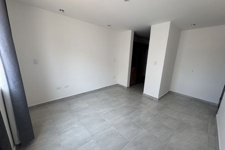 RENTA , DEPARTAMENTO EN PRIVALIA