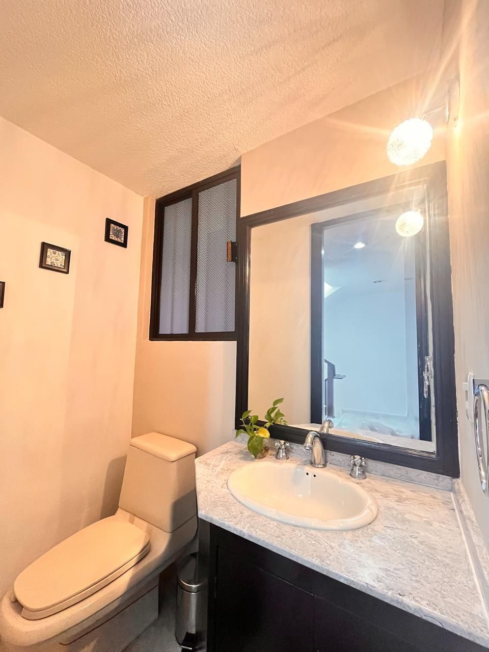 34 de 46: baño área social
