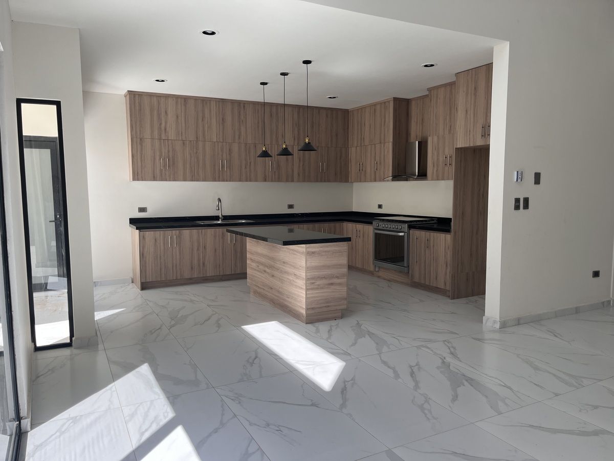 Cocina integral con isla, foto 1 de 26