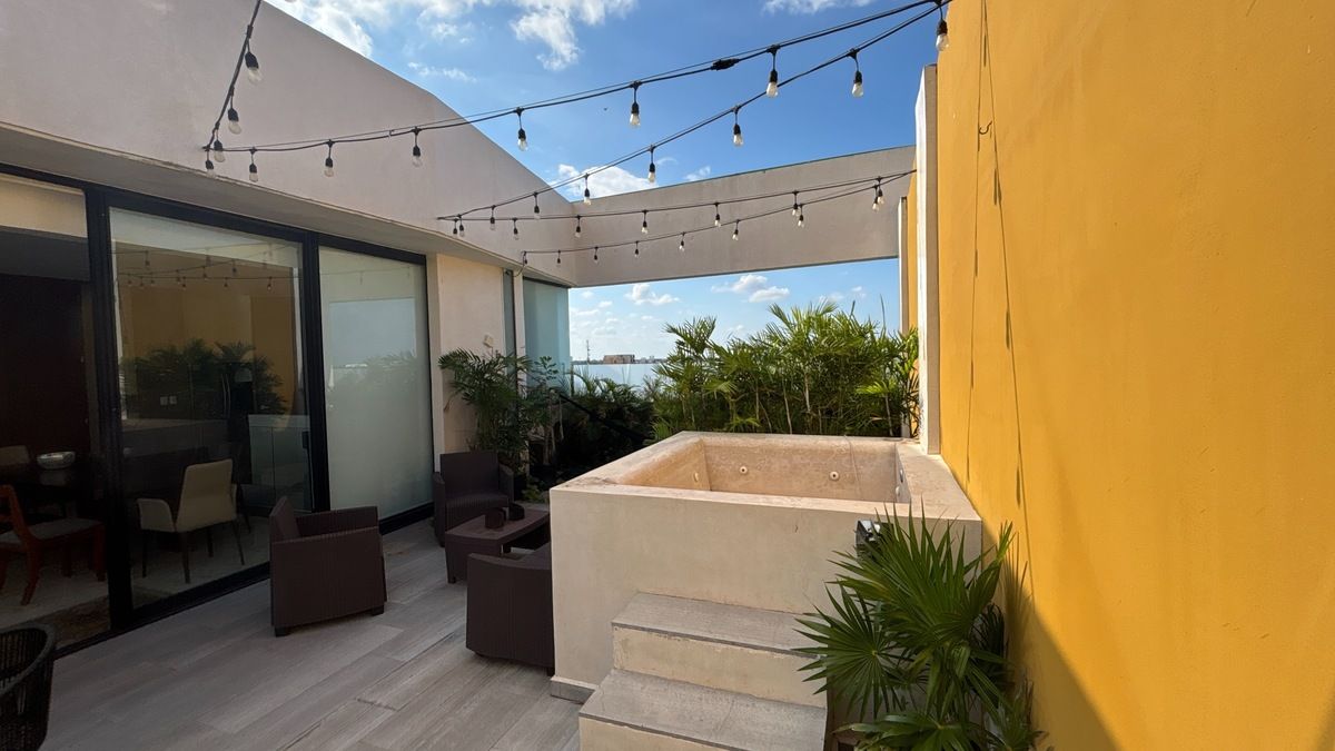 2 de 38: Departamento en venta en Mérida