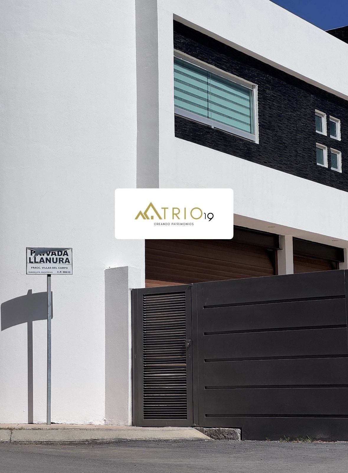 1 de 6: Acceso a privada (cuenta con portón eléctrico)