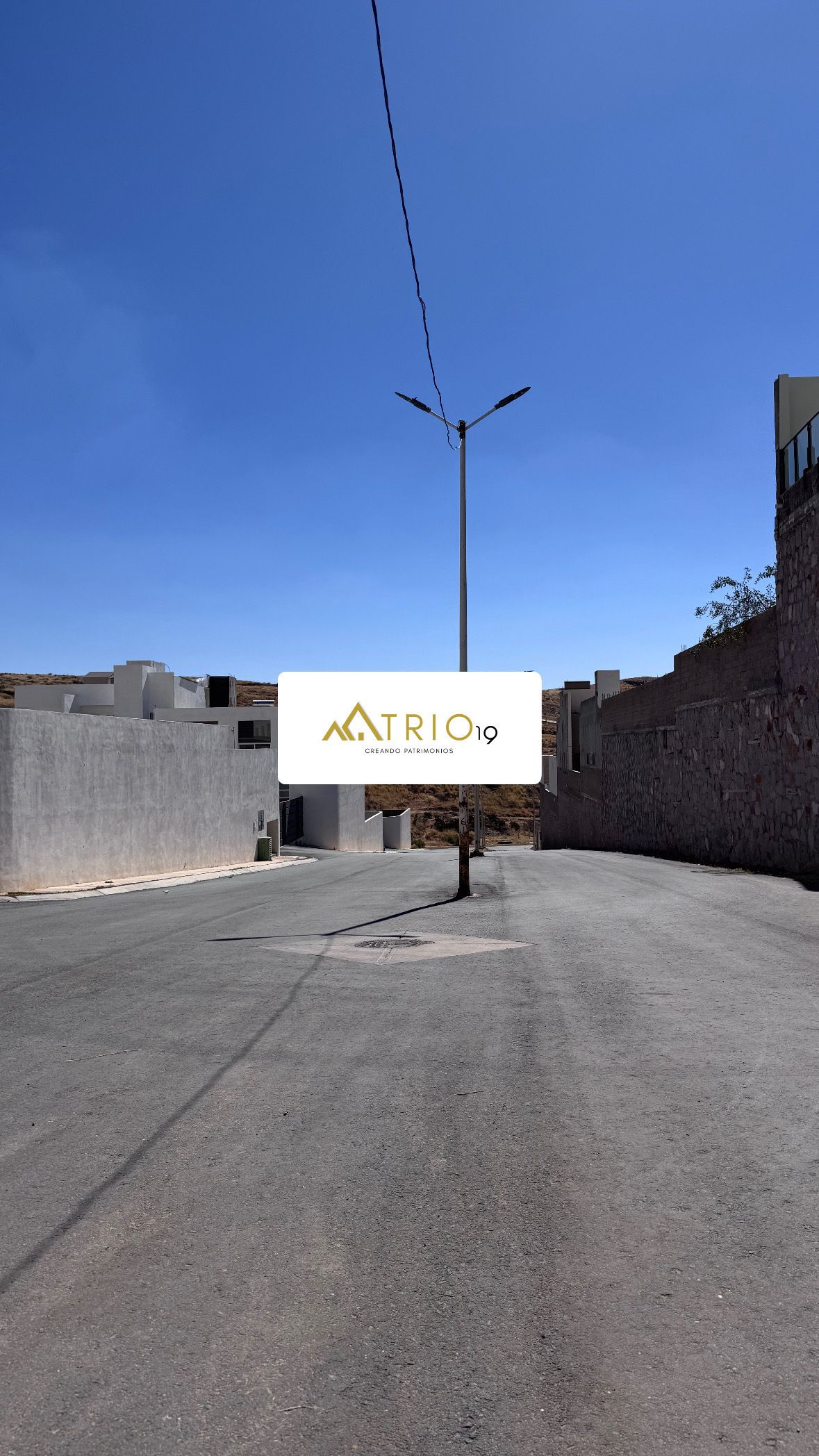 3 de 6: Avenida para acceso a la privada