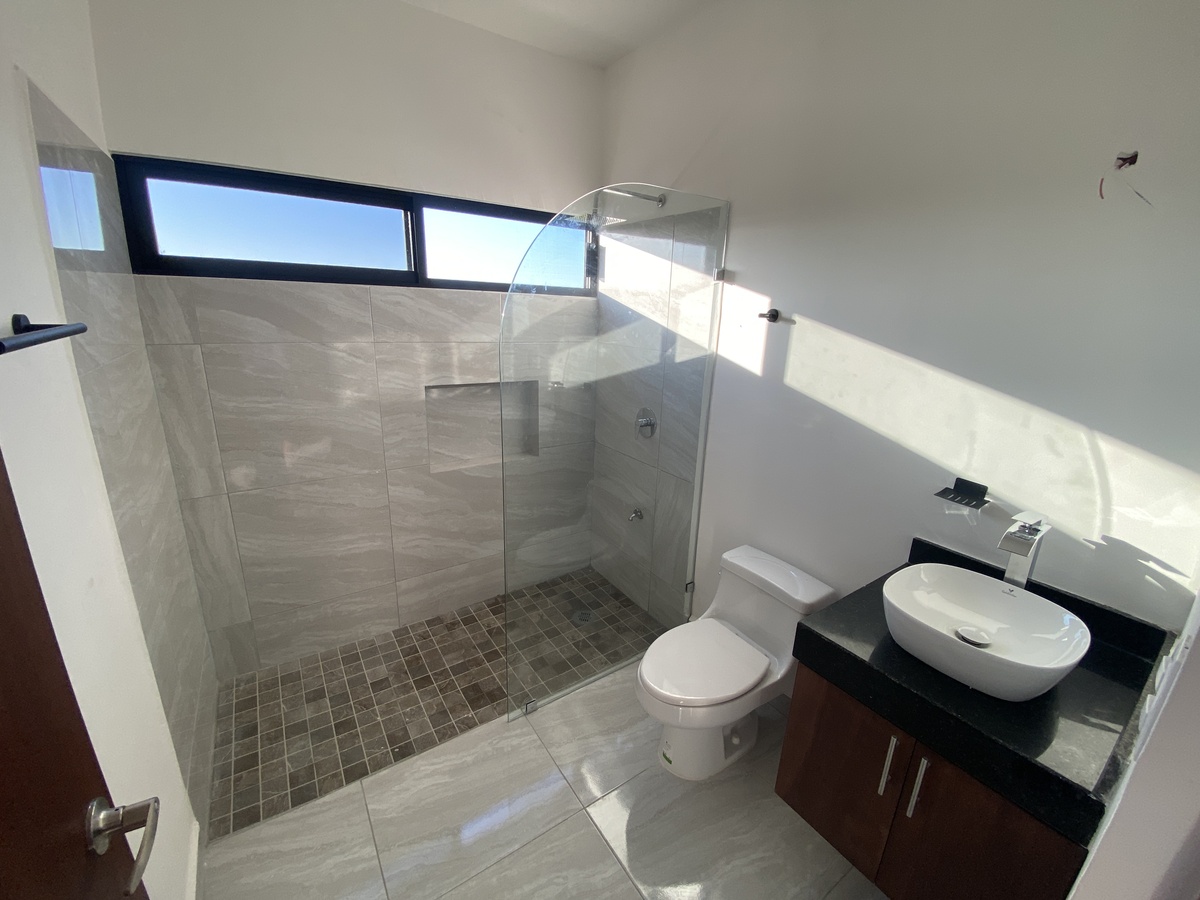 11 de 19: Baño, Recámara Principal