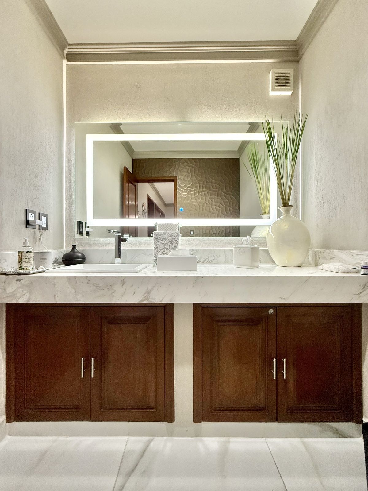 26 de 45: Recámara principal, baño