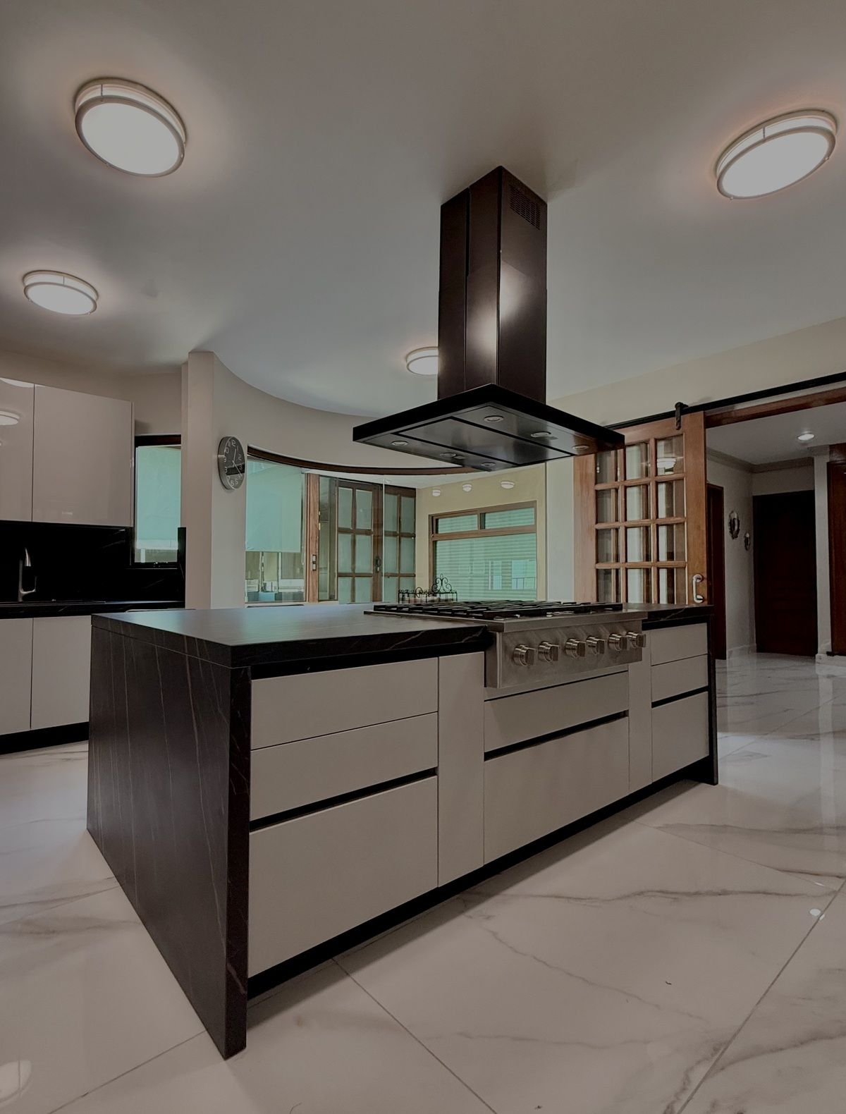 14 de 45: Cocina isla