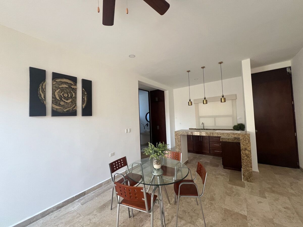 2 de 18: Departamento Muestra en planta baja (disponible)
