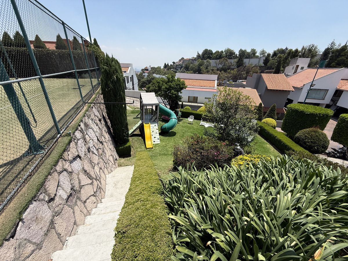 18 of 32: JARDIN
