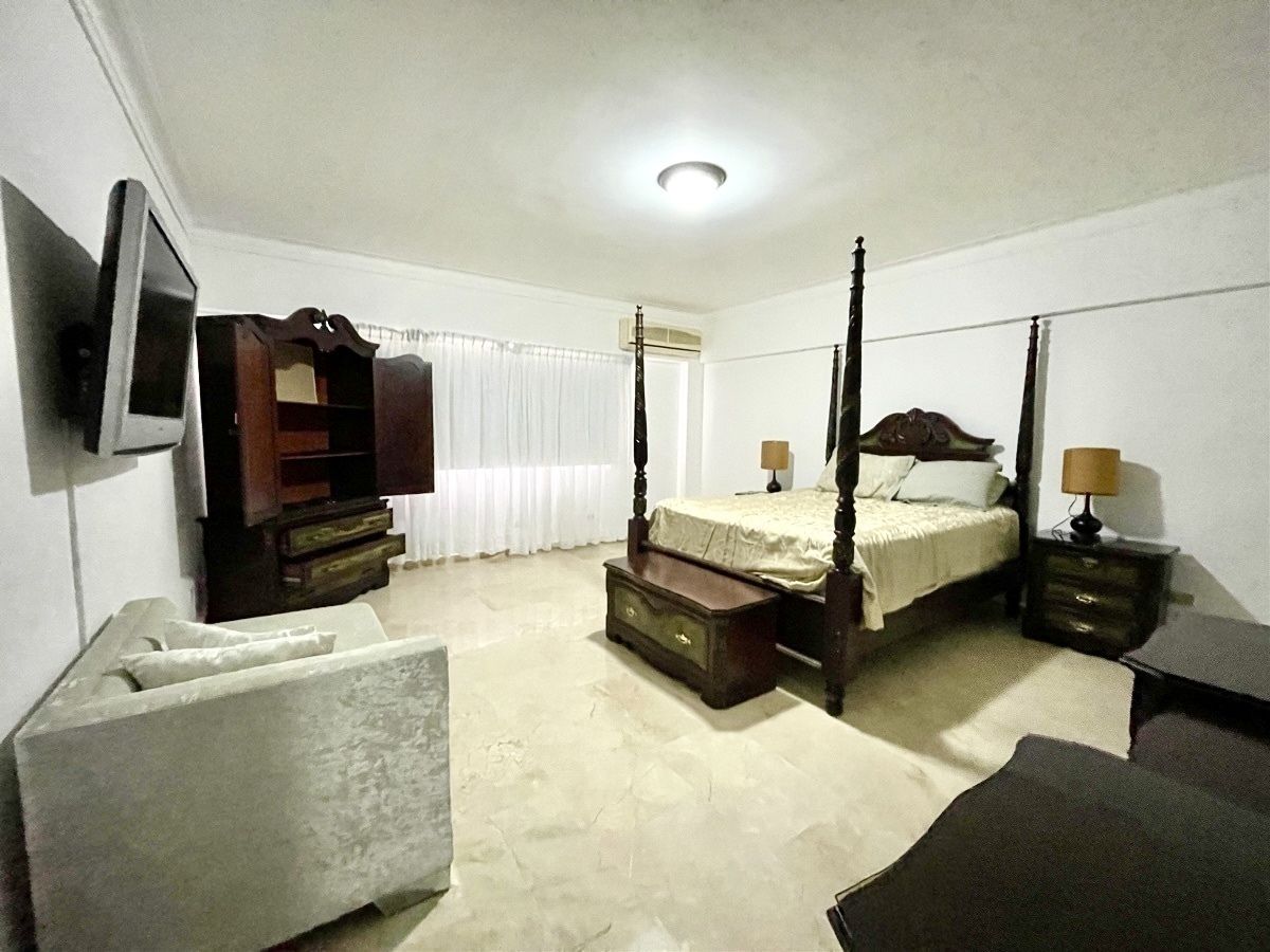 3 de 9: Master rooom