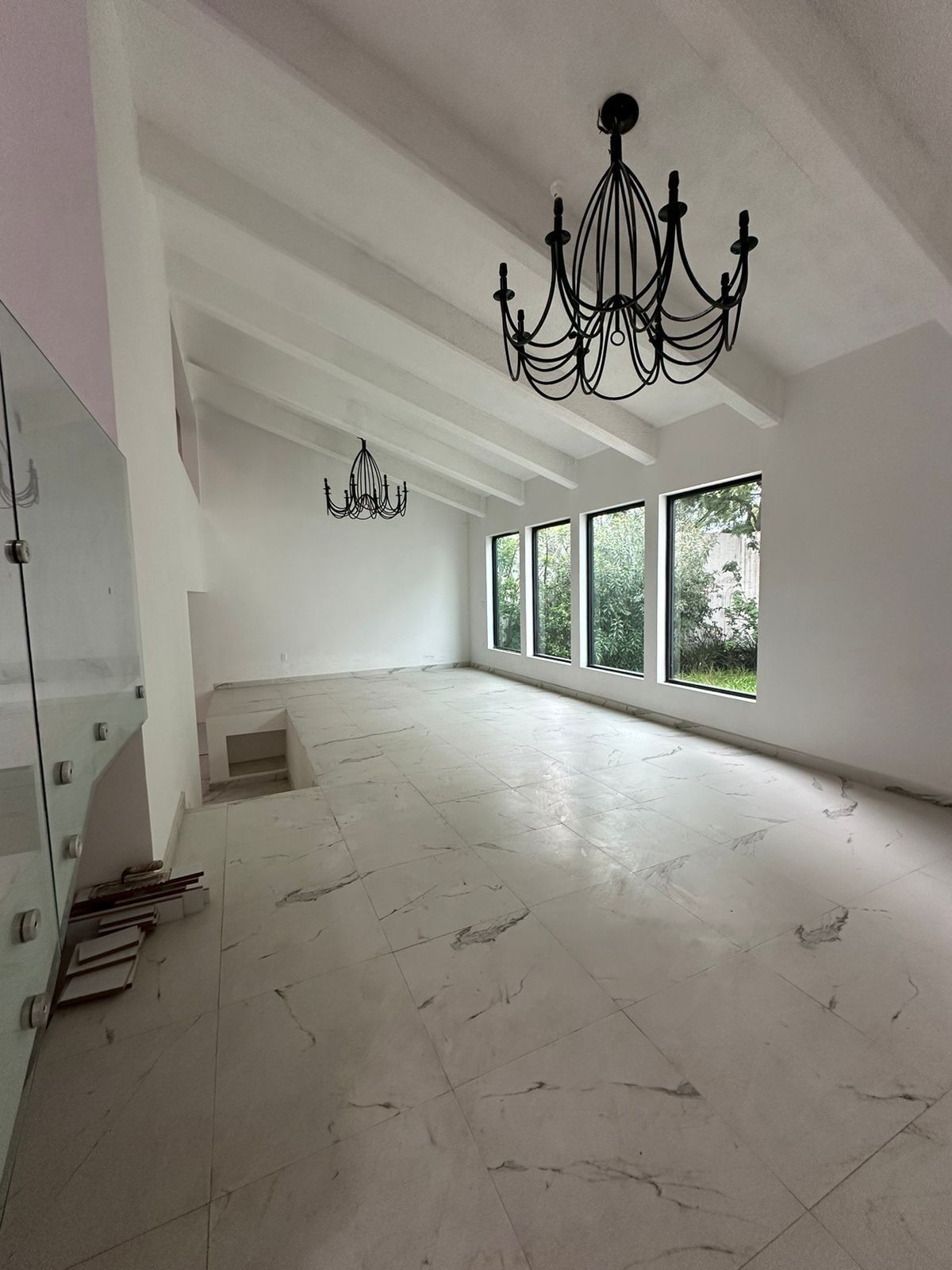 1 de 17: Sala