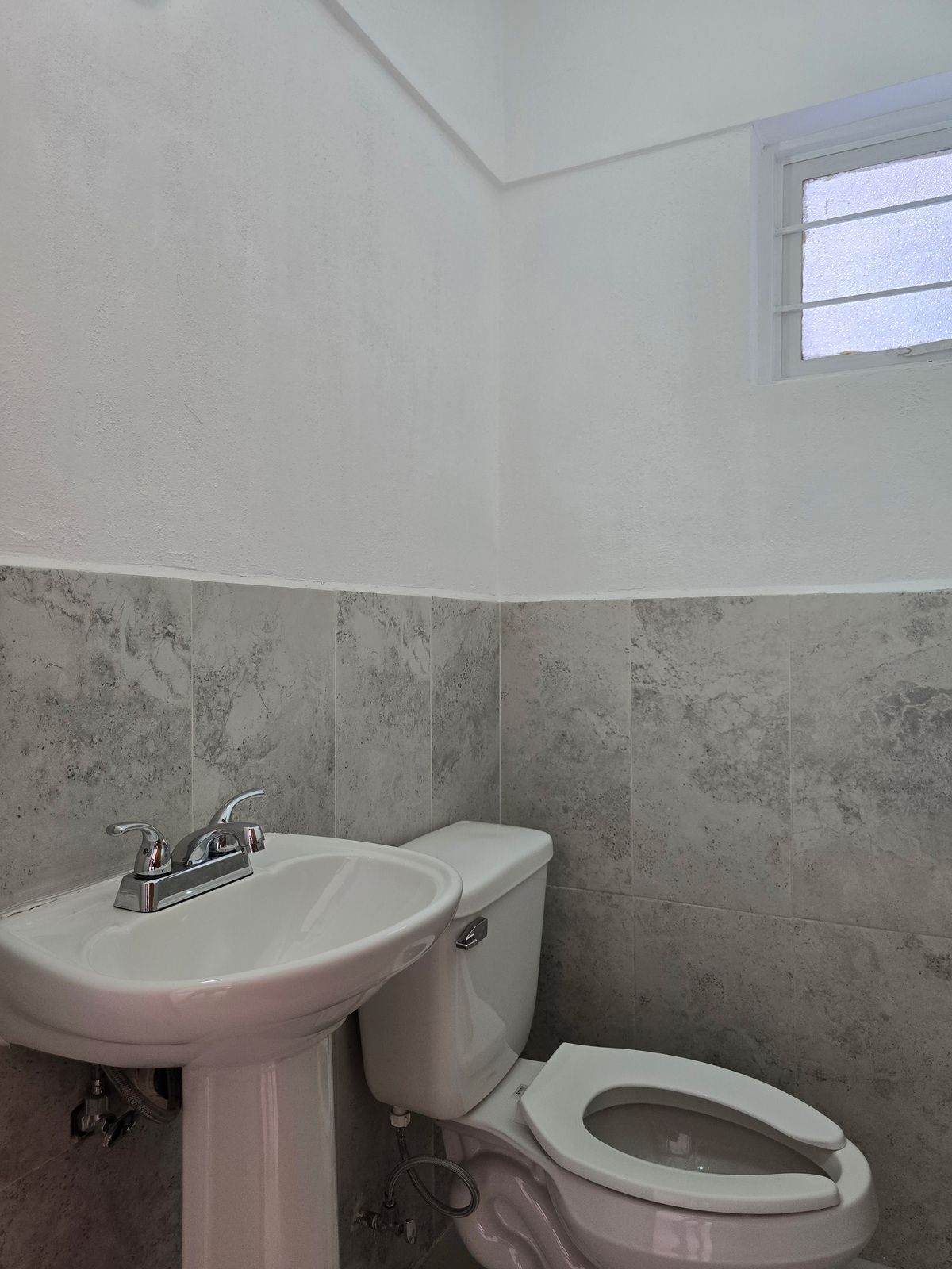 Medio baño sala