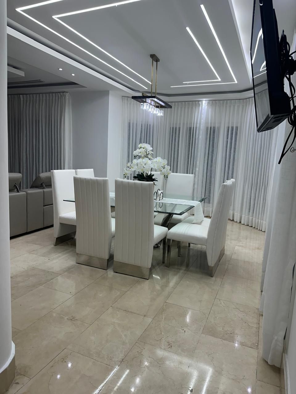 Apartamentos en Venta Bella Vista, Santo Domingo