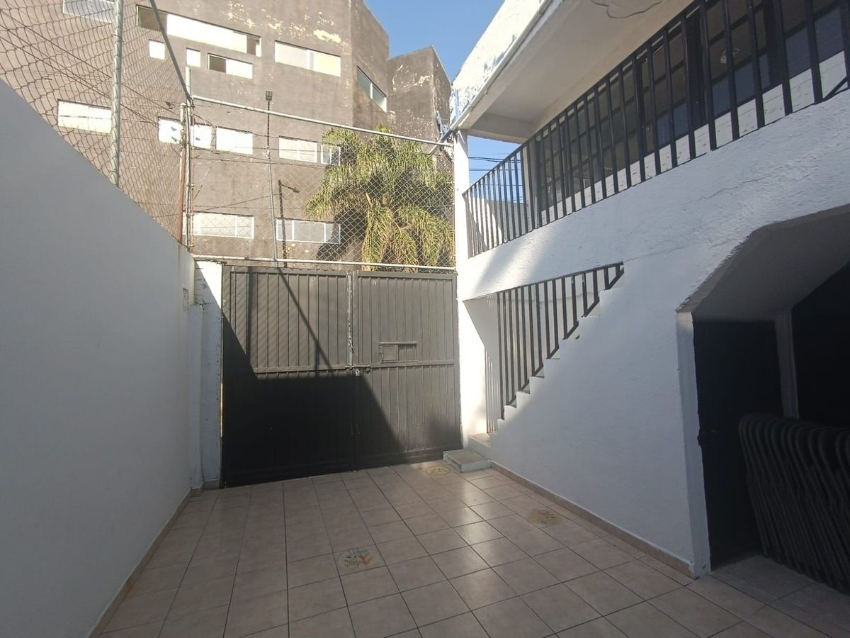 3 de 6