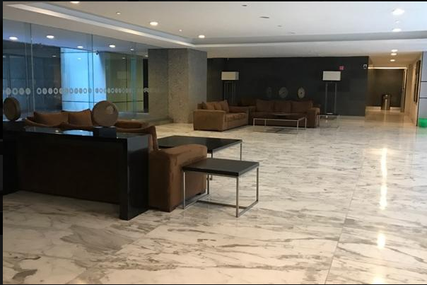 18 de 23: LOBBY