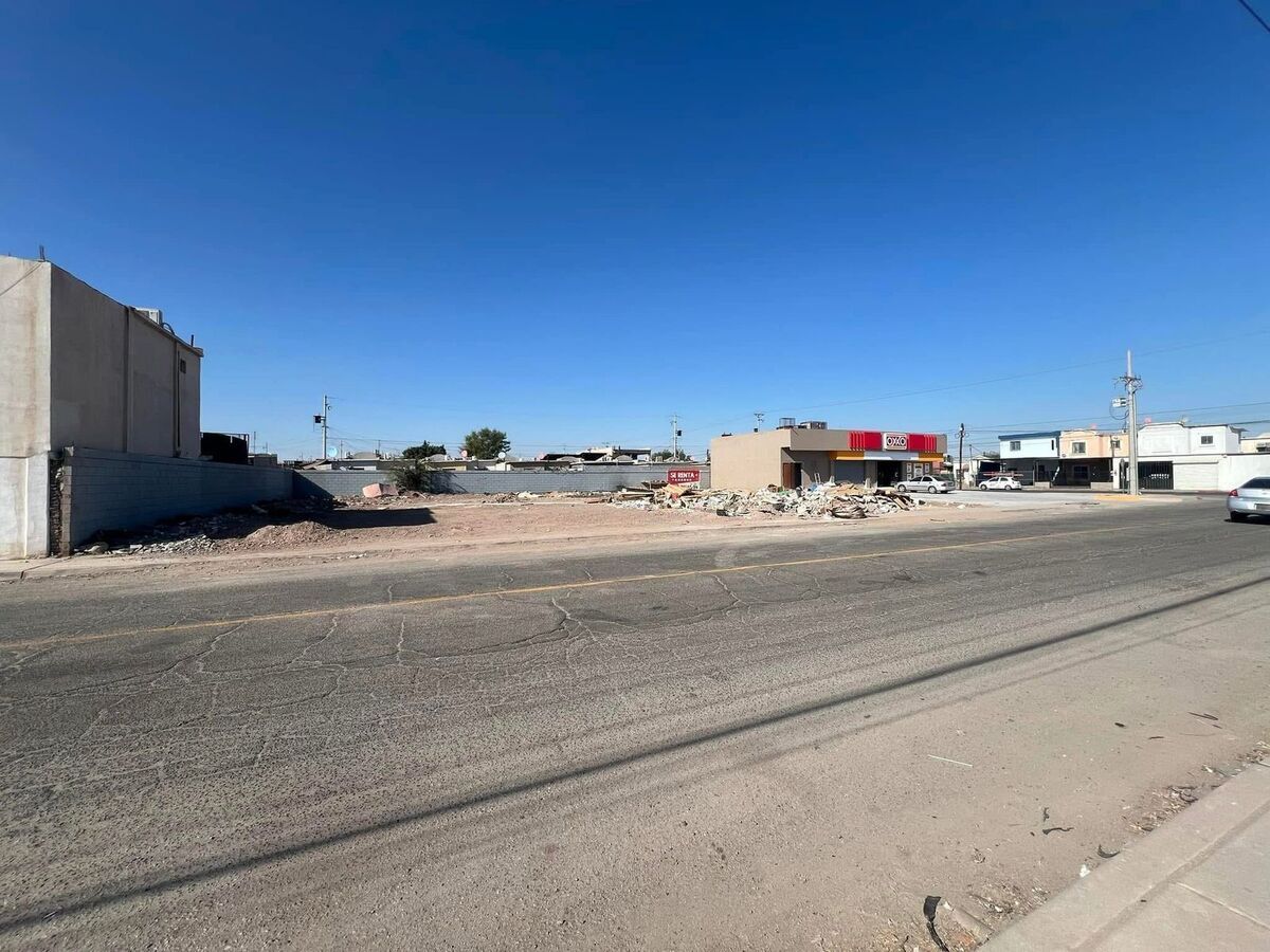 Terreno comercial en villa las lomas - foto 3