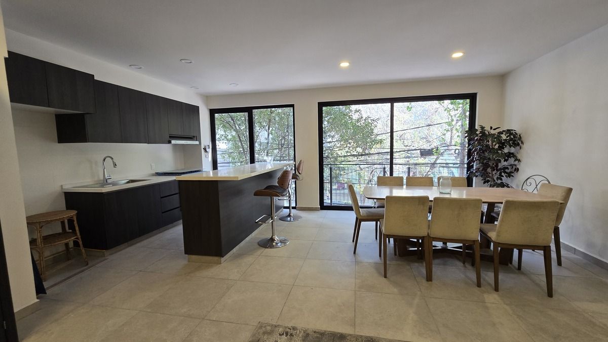 4 de 10: Comedor, Cocina Integral