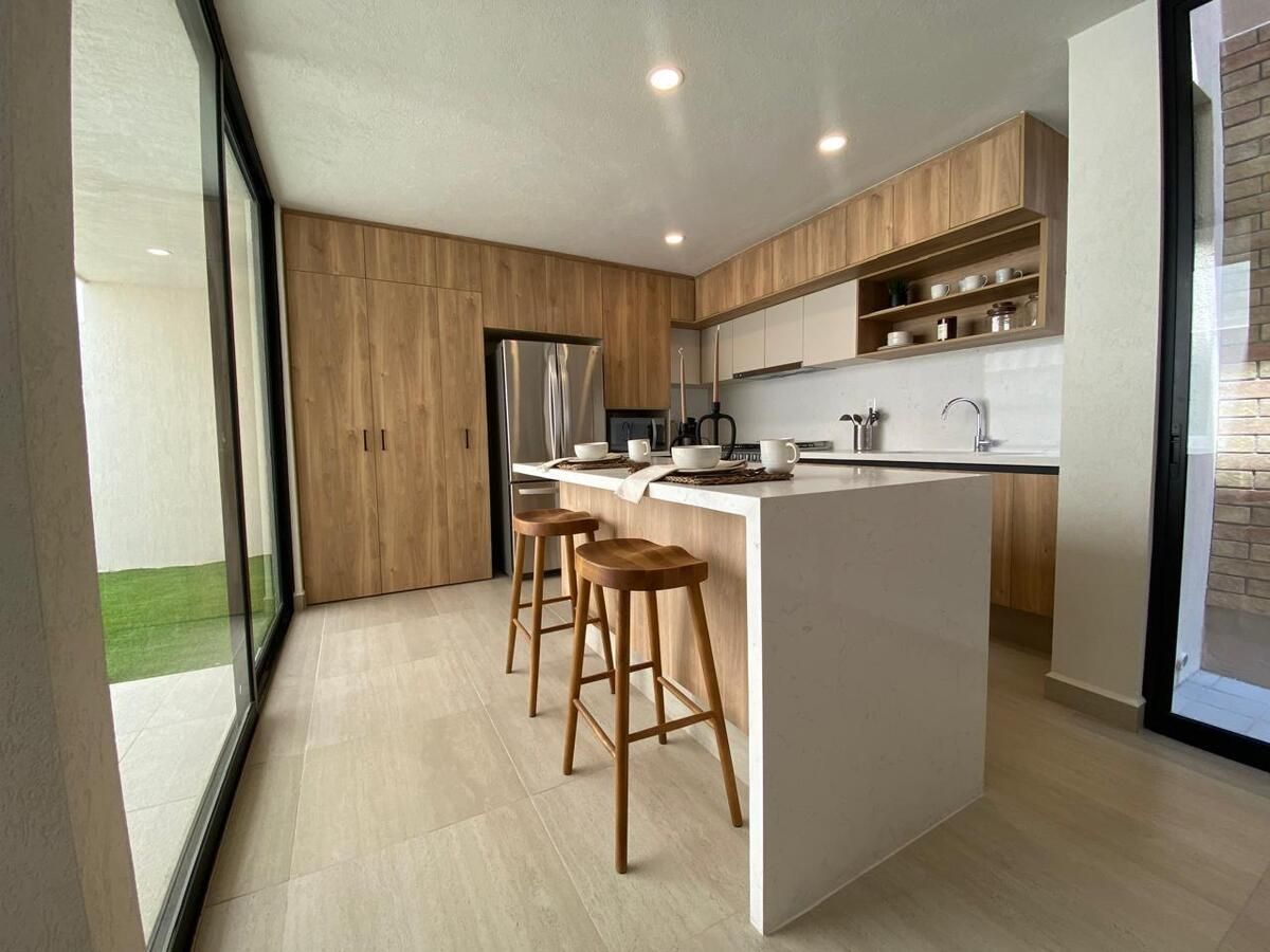 3 de 13: Cocina con barra