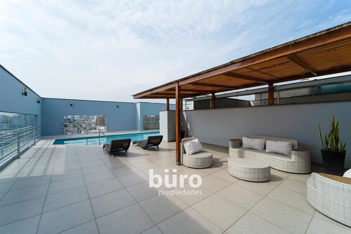 20 de 29: Piscina con terraza y zona de parrilla, vista a parques