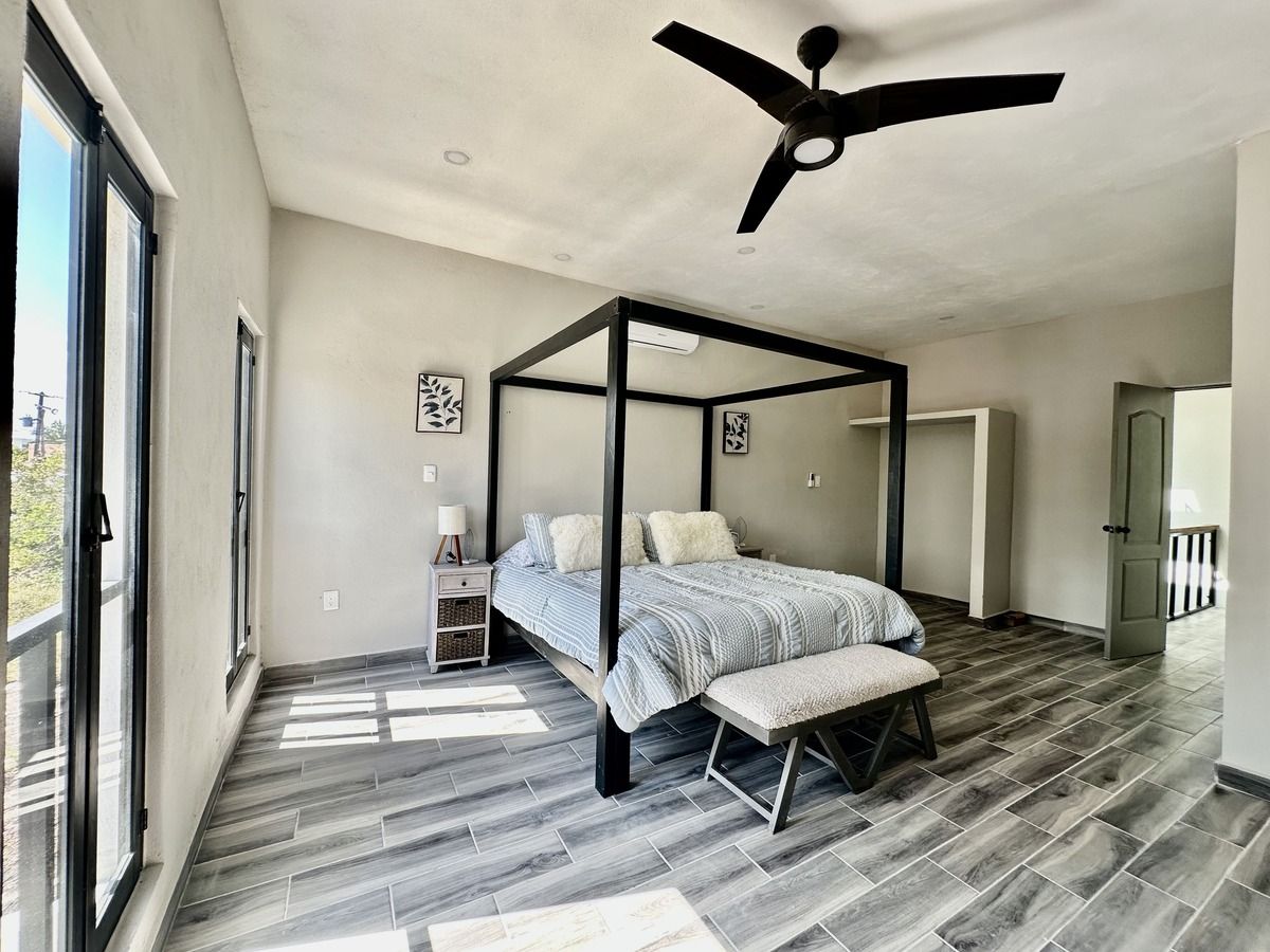 14 de 28: Segunda habitación planta alta