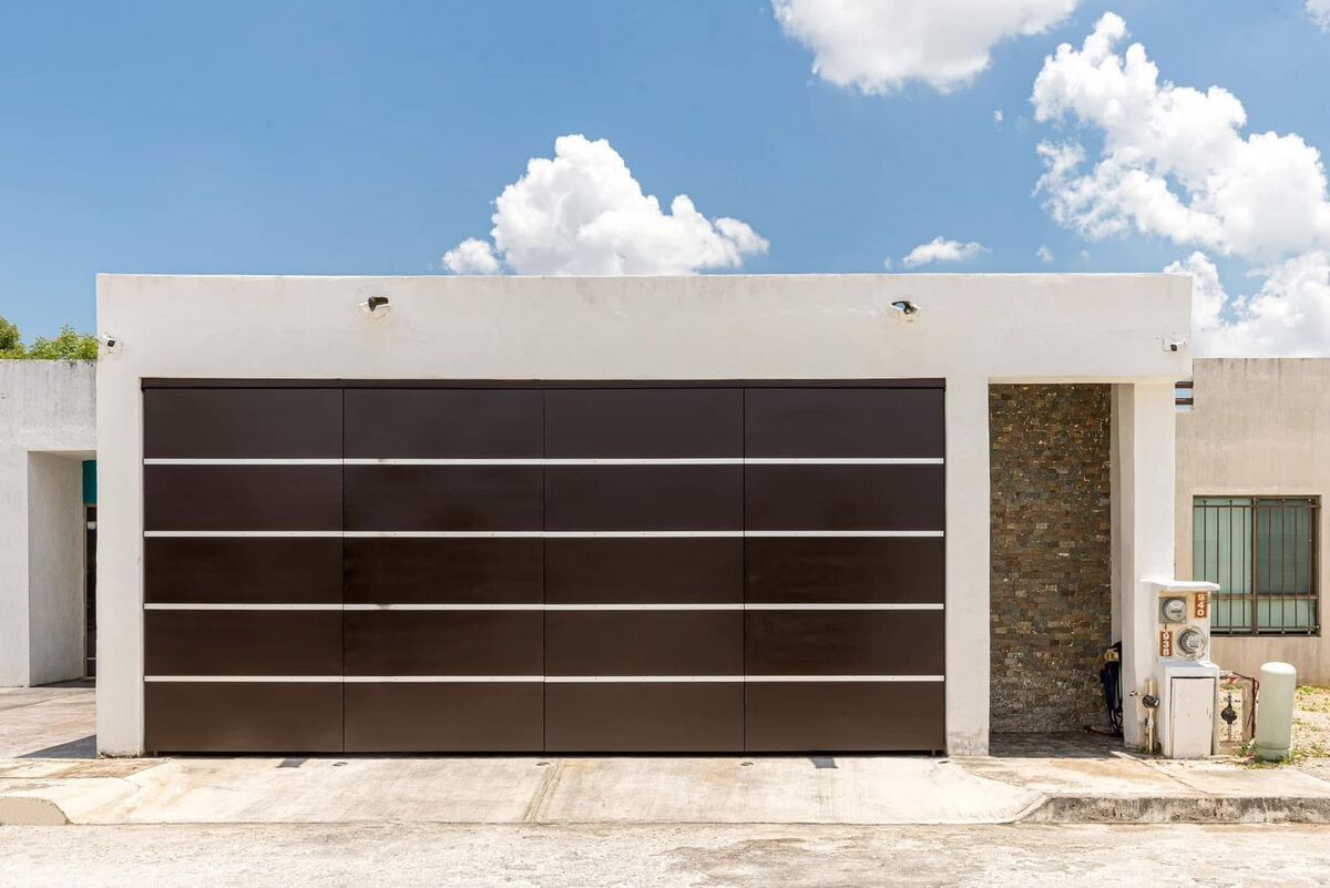 2 de 10: Fachada Principal