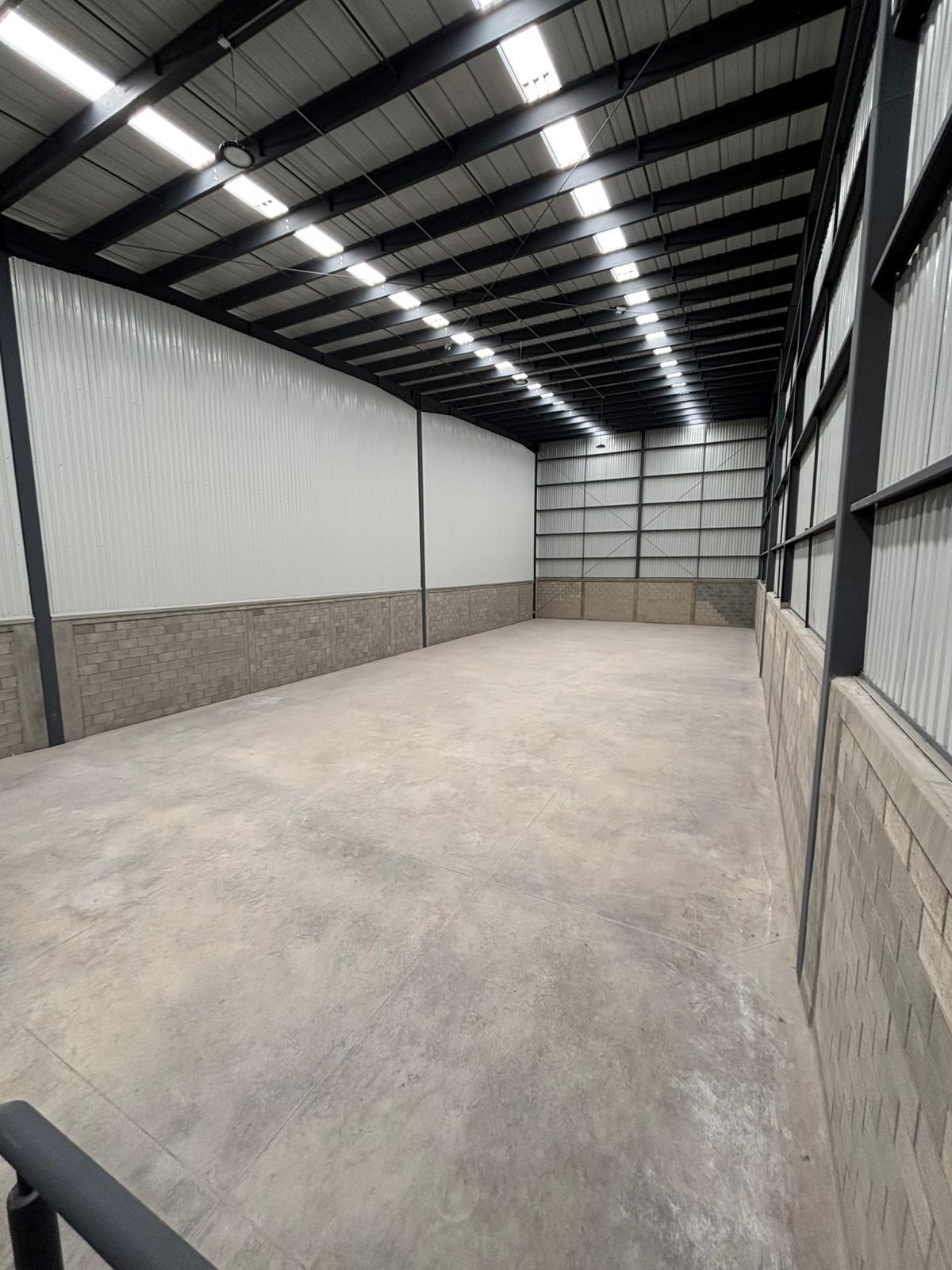 Renta y Venta de bodega industrial en Bluhen Business Park - foto 5