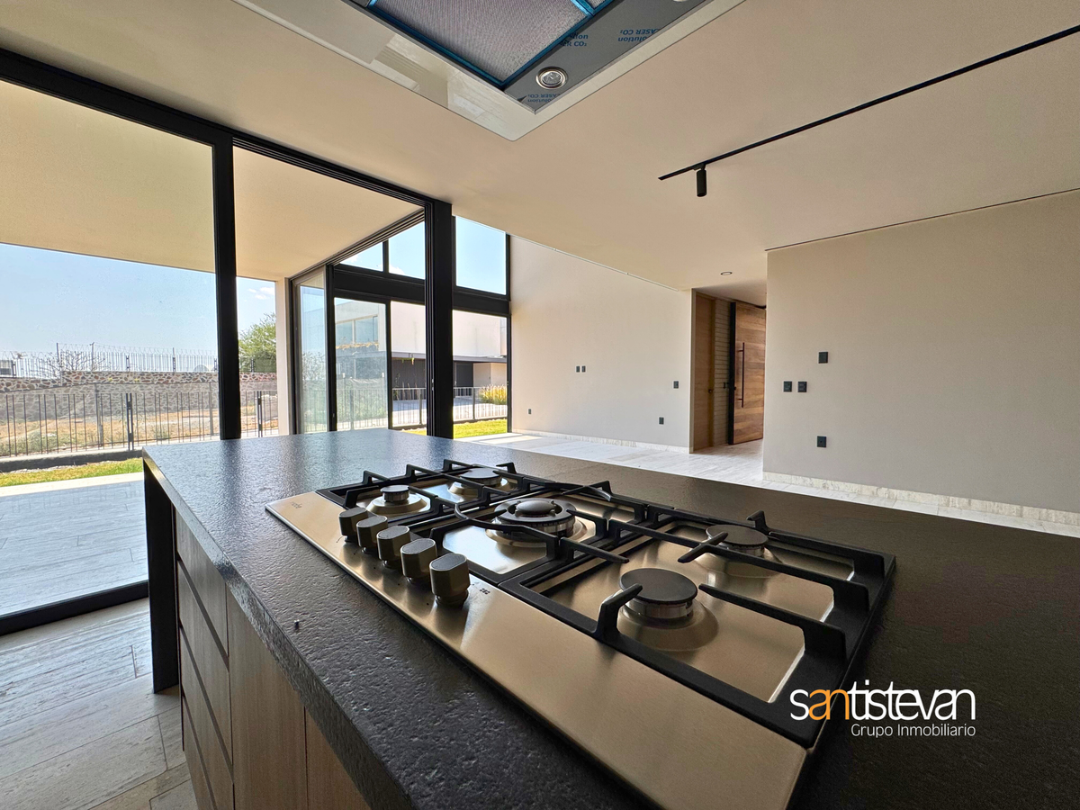 8 de 26: Casa en venta en Lomas del Campanario Norte Querétaro