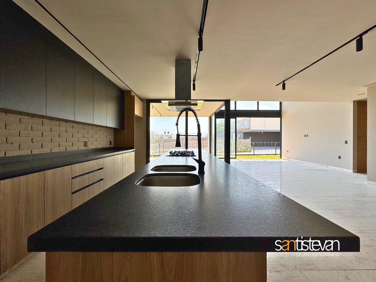 10 de 26: Casa en venta en Lomas del Campanario Norte Querétaro