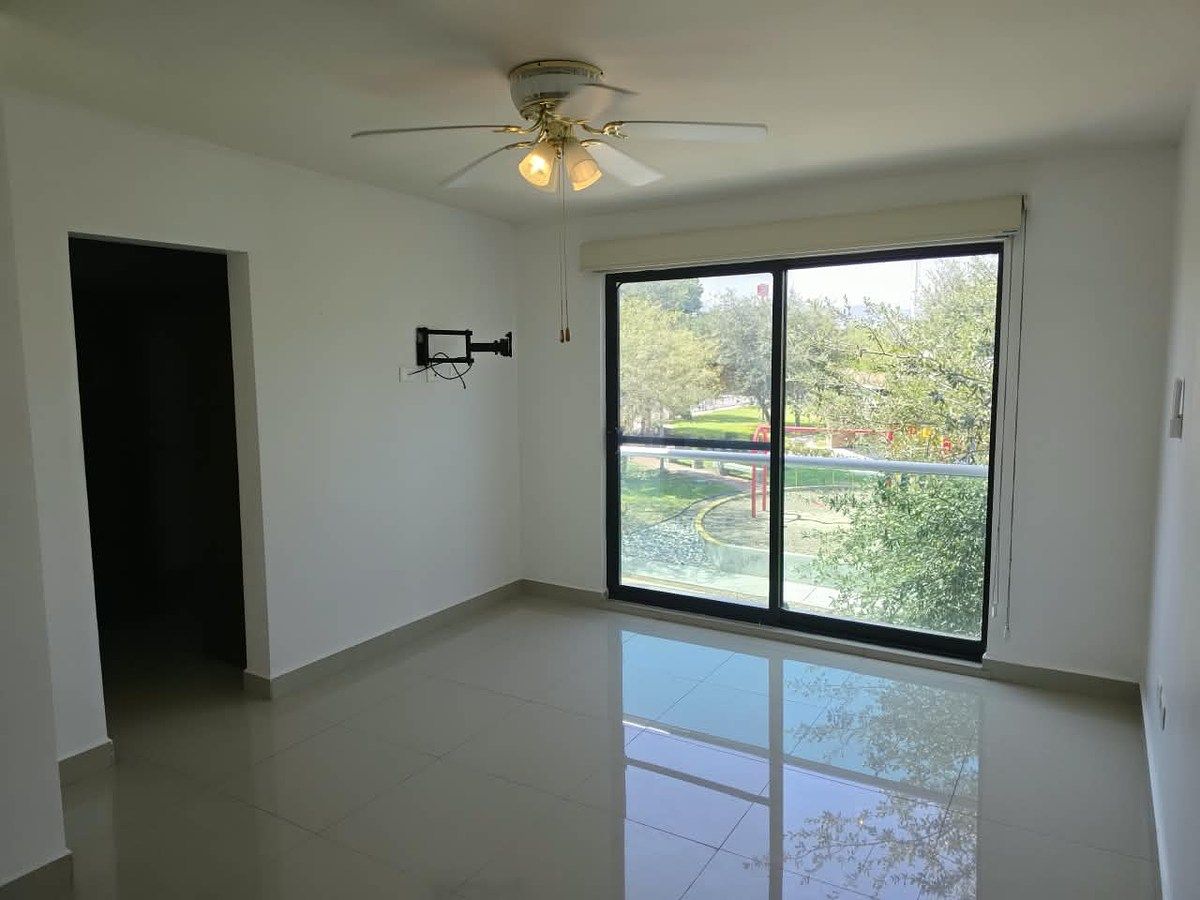 Casa em Dominio Cumbres, García, foto 5 de 25