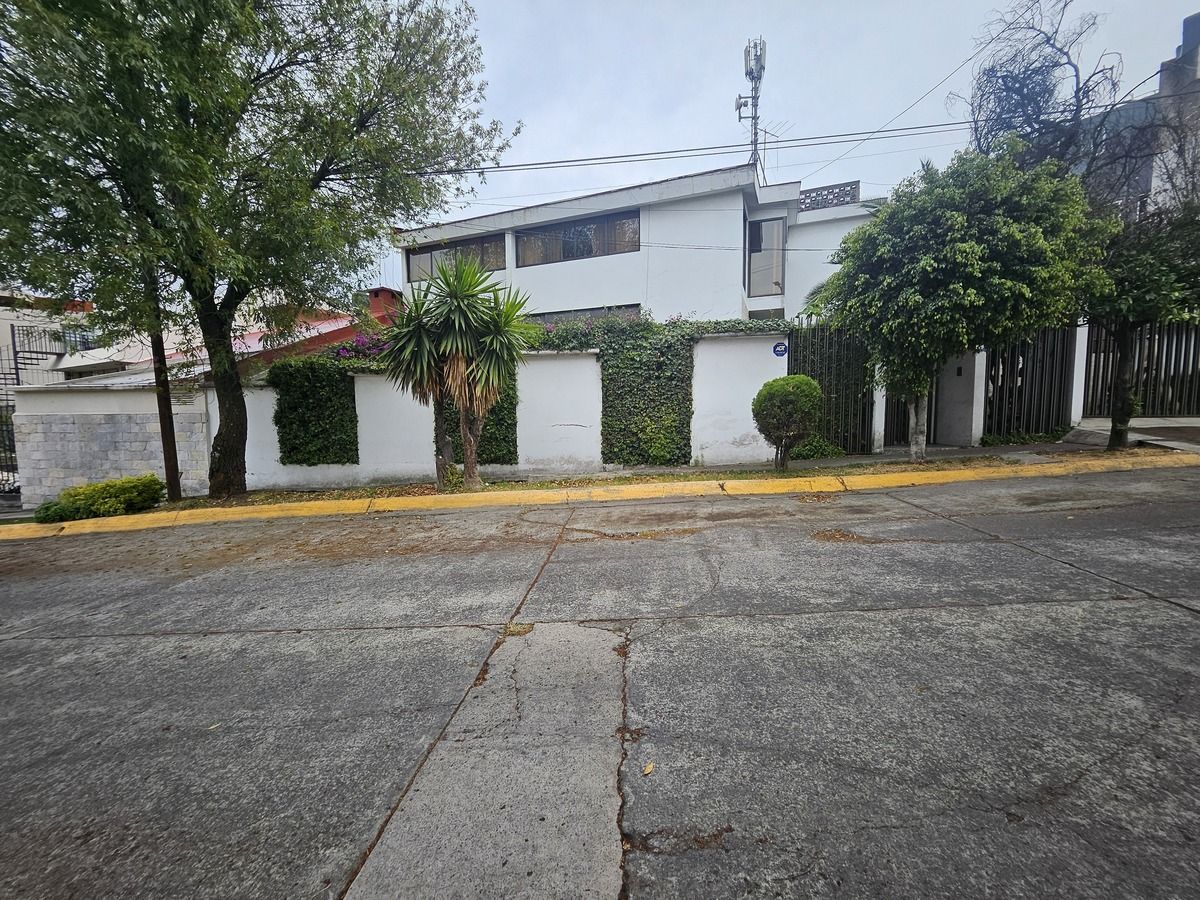 Casa en condominio en Venta en Fuente De Vulcano con 3 Recámaras, 3 Baños y 410 Metros Cuadrados Casa en condominio en Venta en Fuente De Vulcano con 3 Recámaras, 3 Baños y 410 Metros Cuadrados