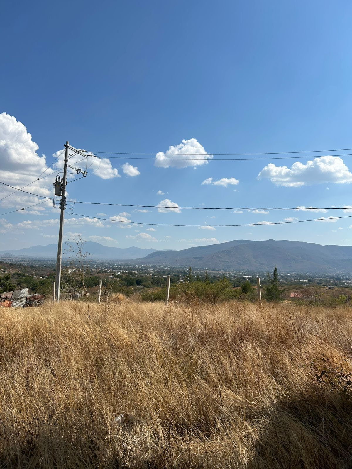 Se Vende Terreno en Esquina con Vista Panoramica, Ubicado en Huayapam.