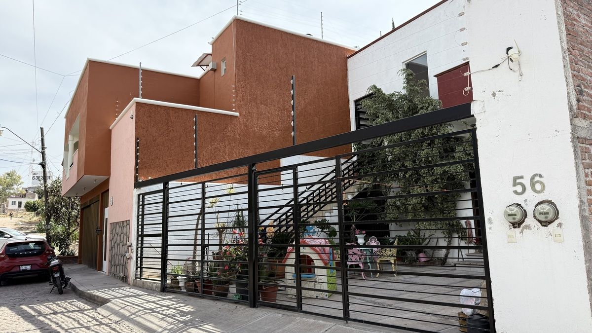 1 de 29: Fachada