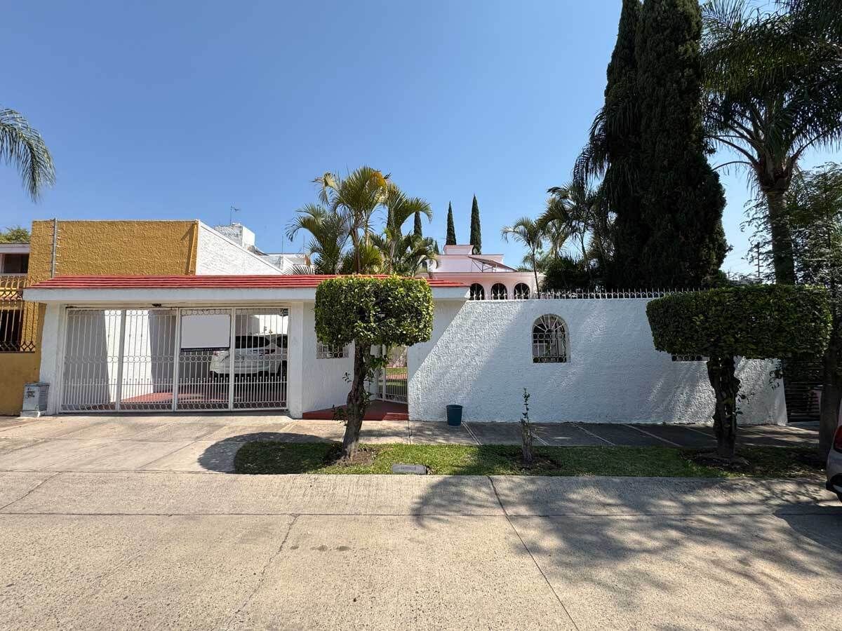 2 de 16: Fachada