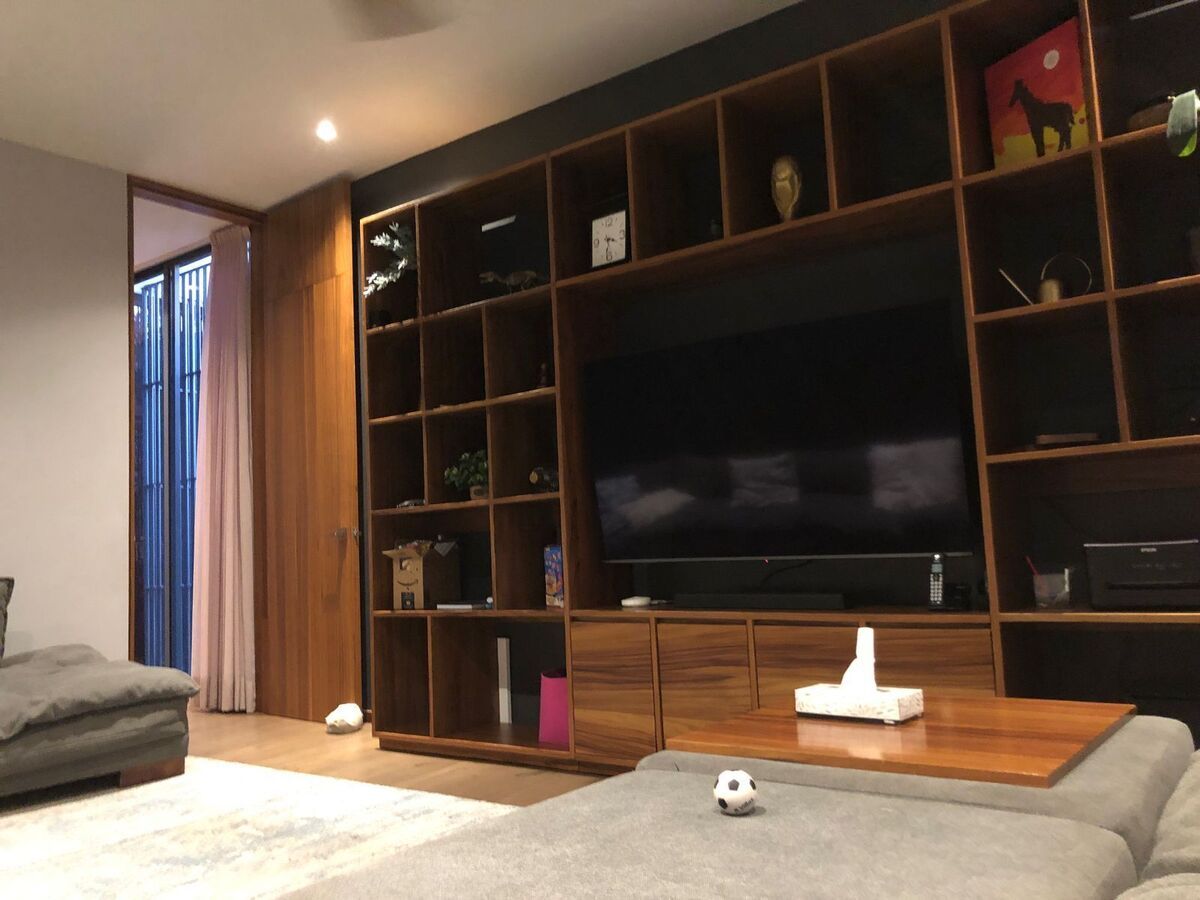 15 of 26: Sala de Estar