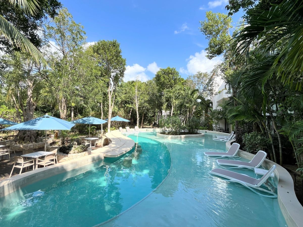 1 de 34: Anah, Tulum Country Club pool