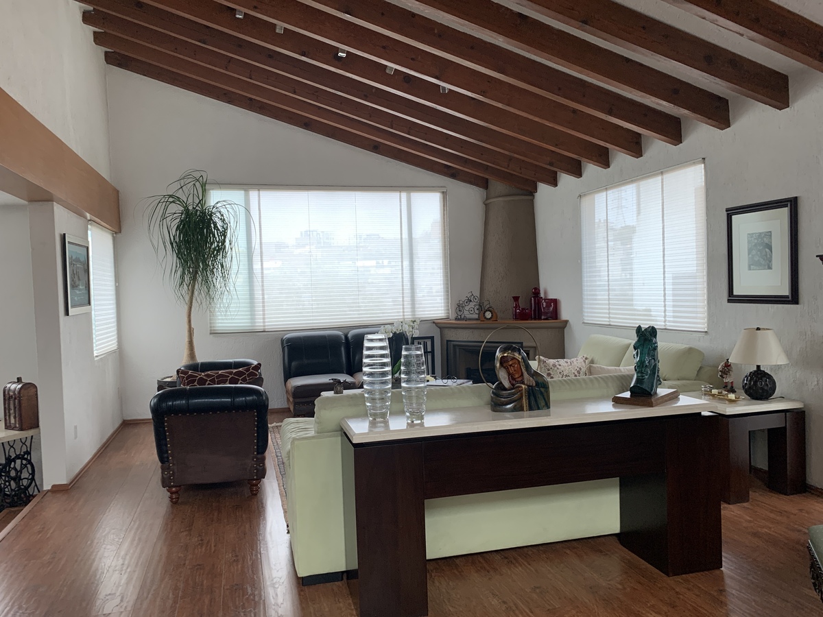4 de 42: Sala