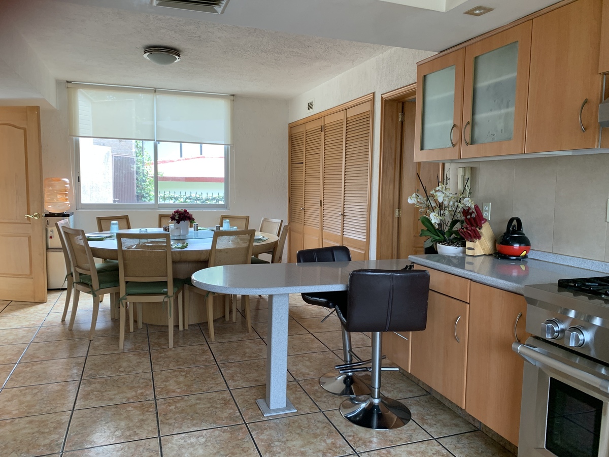 13 de 42: Cocina Barra Antecomedor