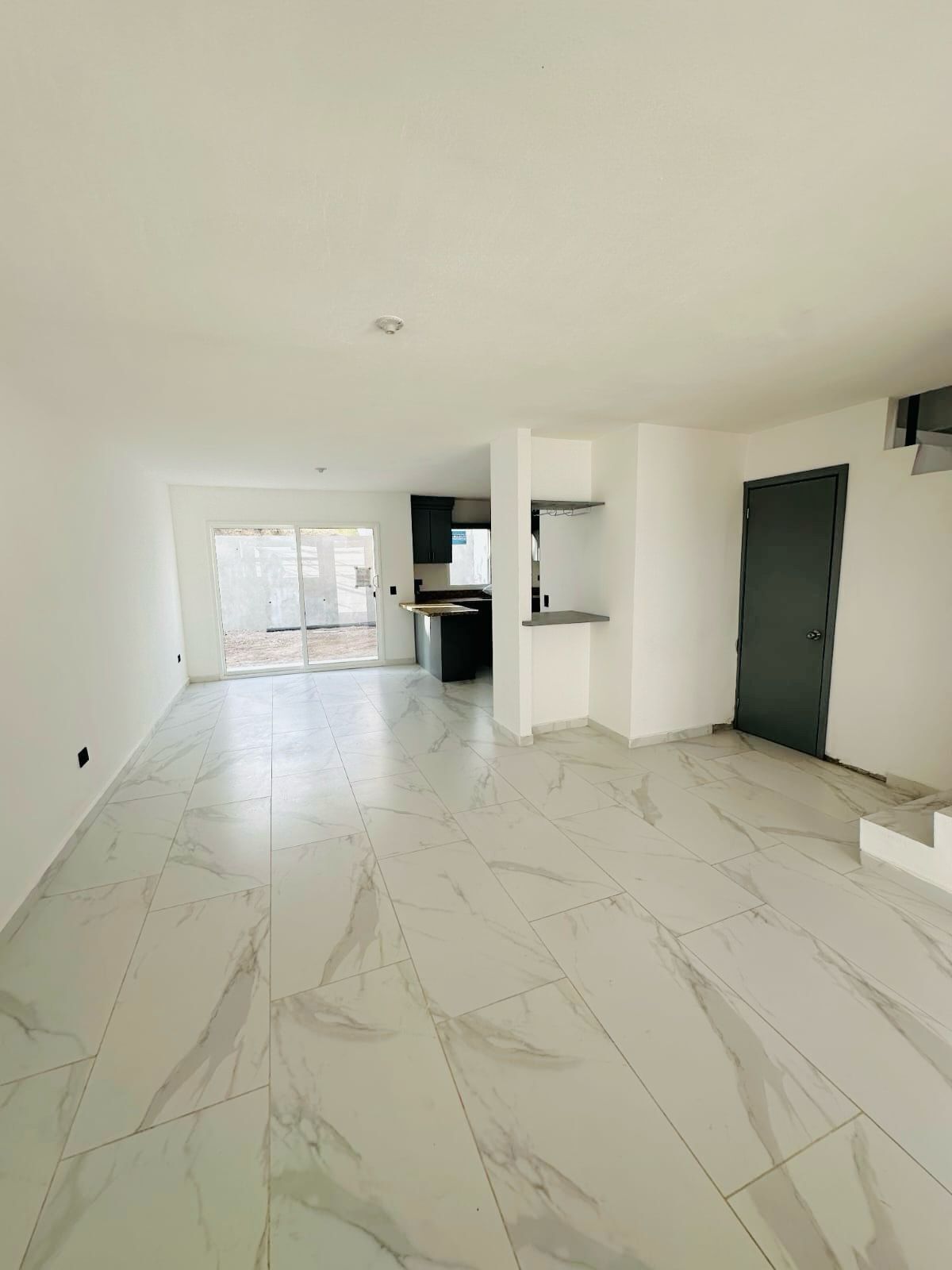 2 of 14: Sala