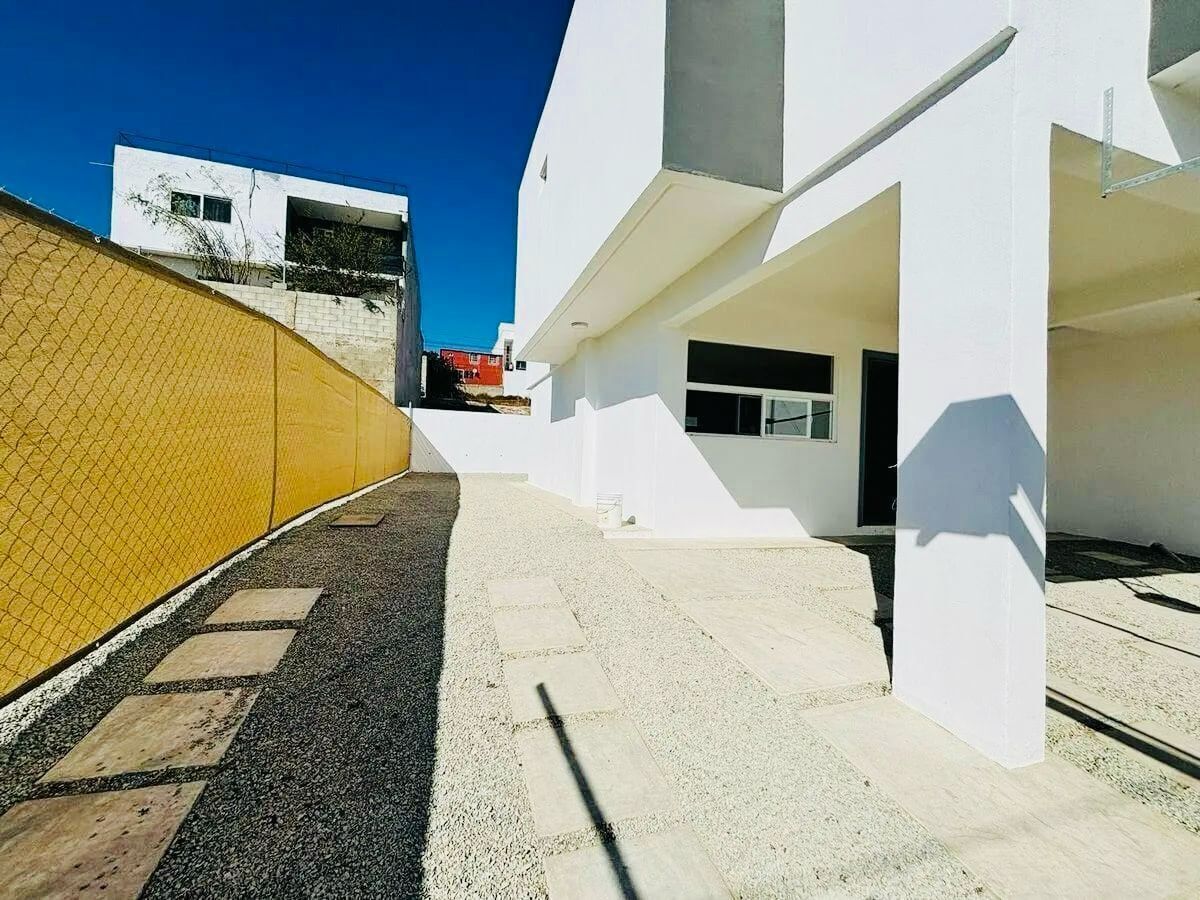 9 of 14: Patio