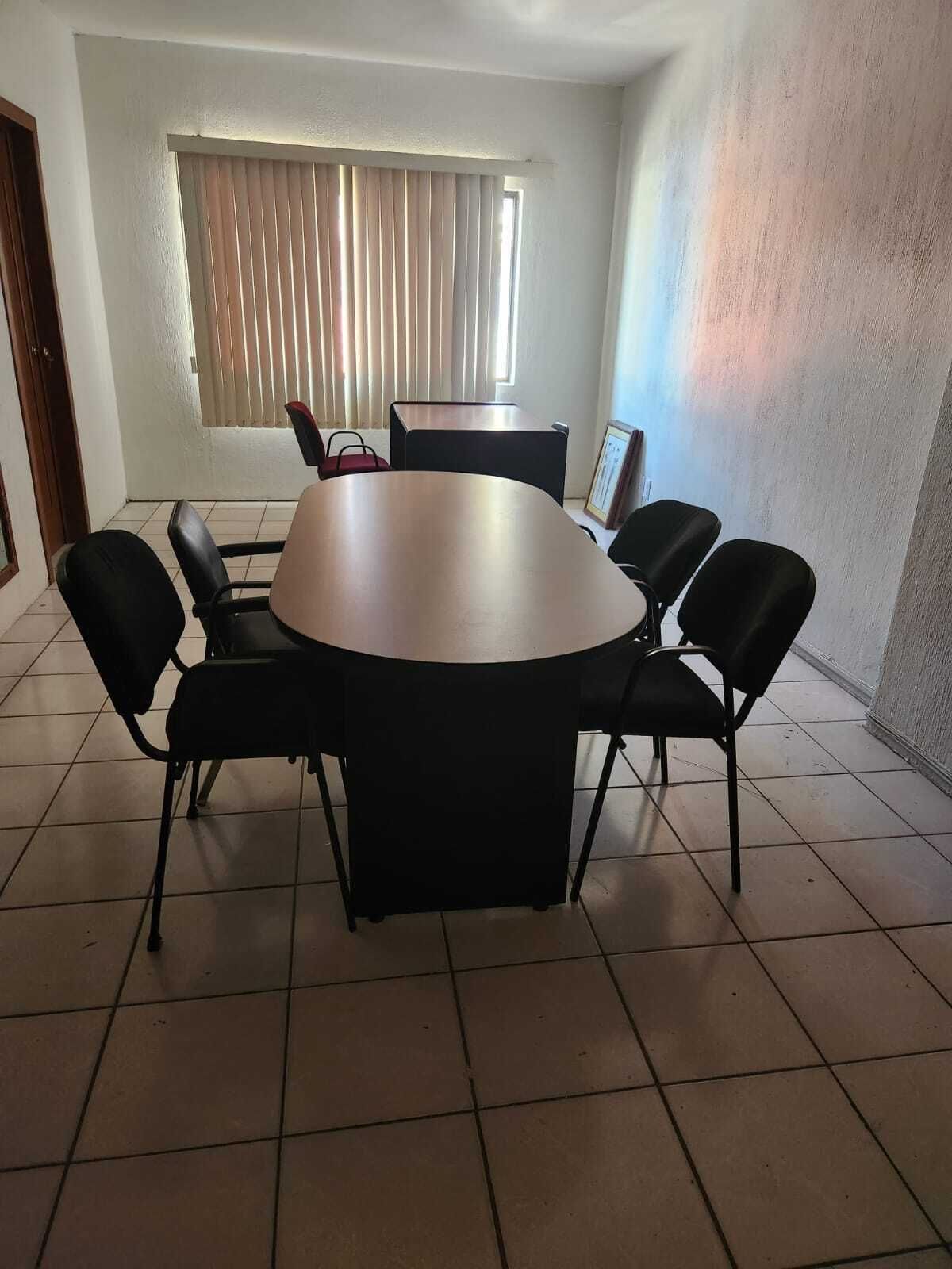 4 de 6: SALA DE JUNTAS