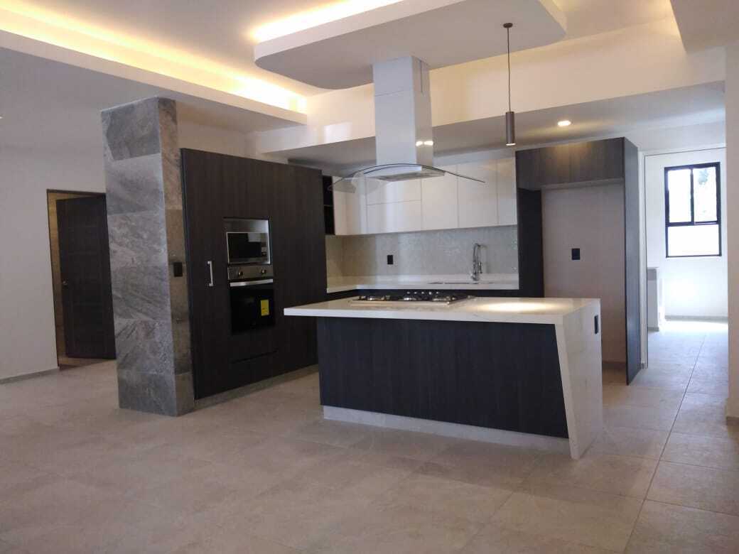 1 of 8: Cocina