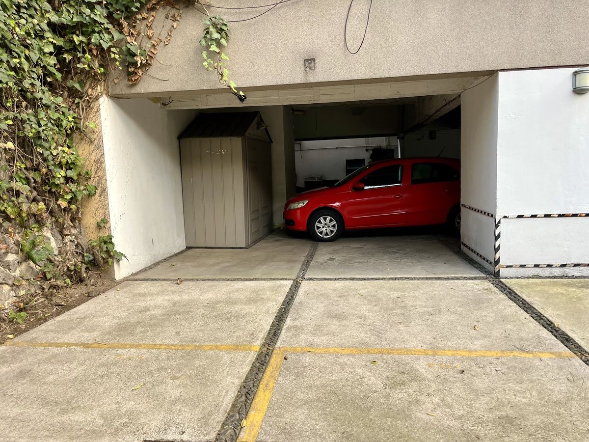 28 de 36: Estacionamientos