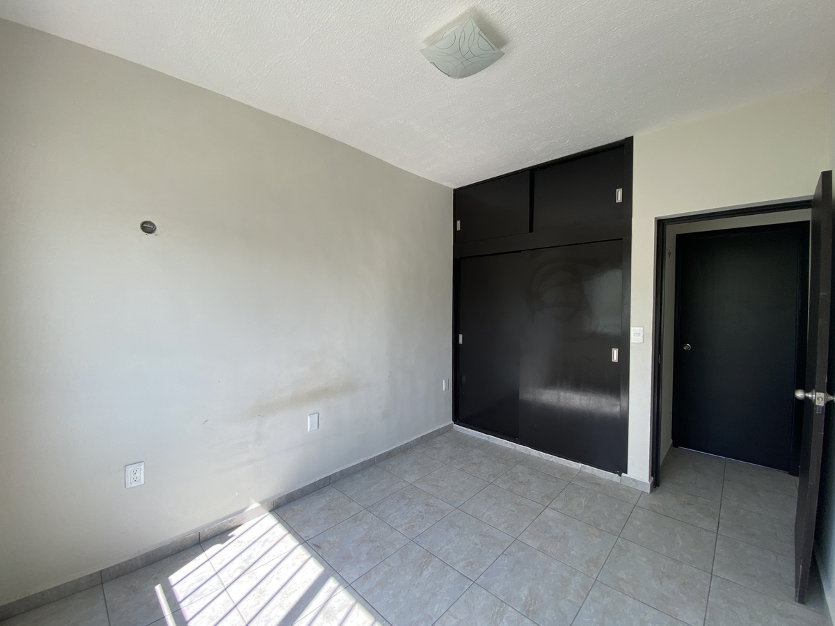 12 of 17: Recámara 3