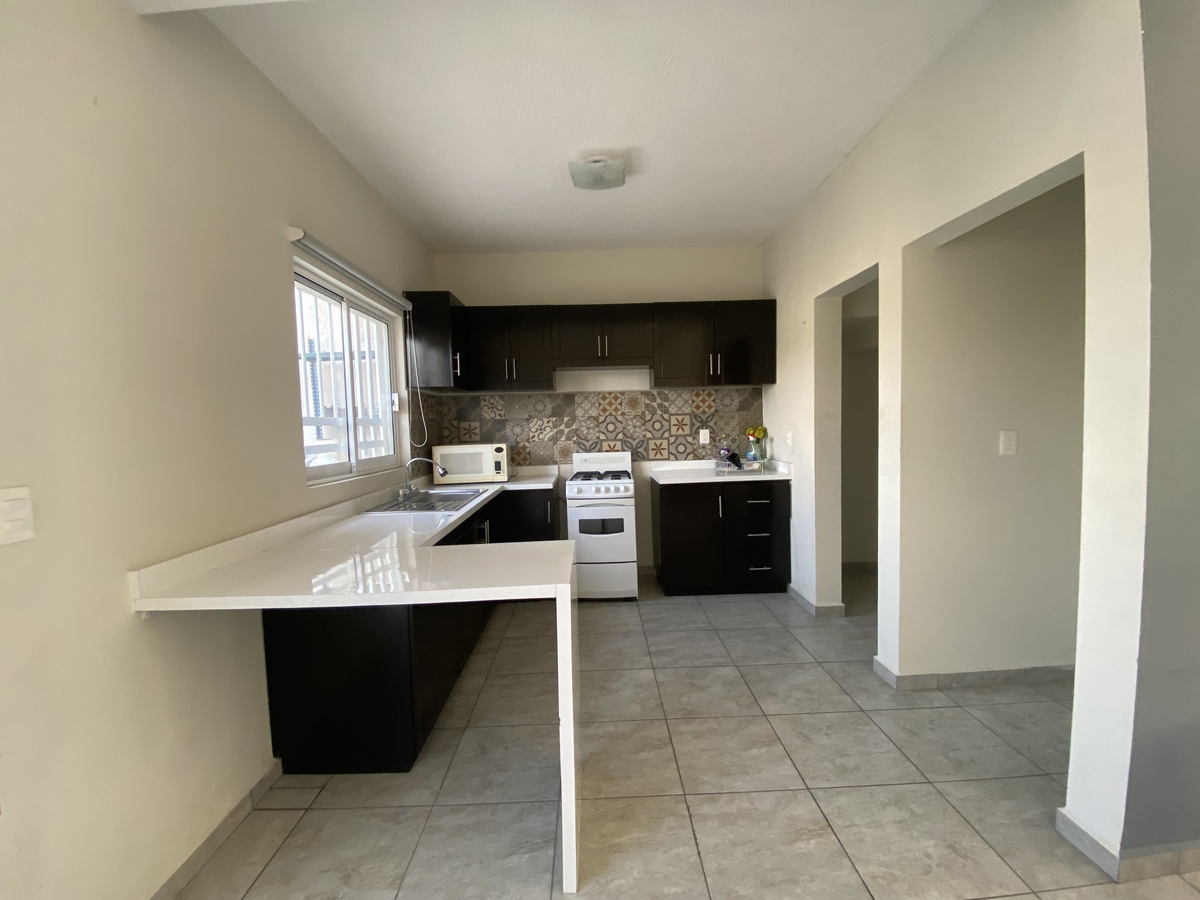 7 of 17: Cocina integral