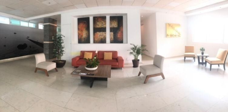 12 de 16: Lobby
