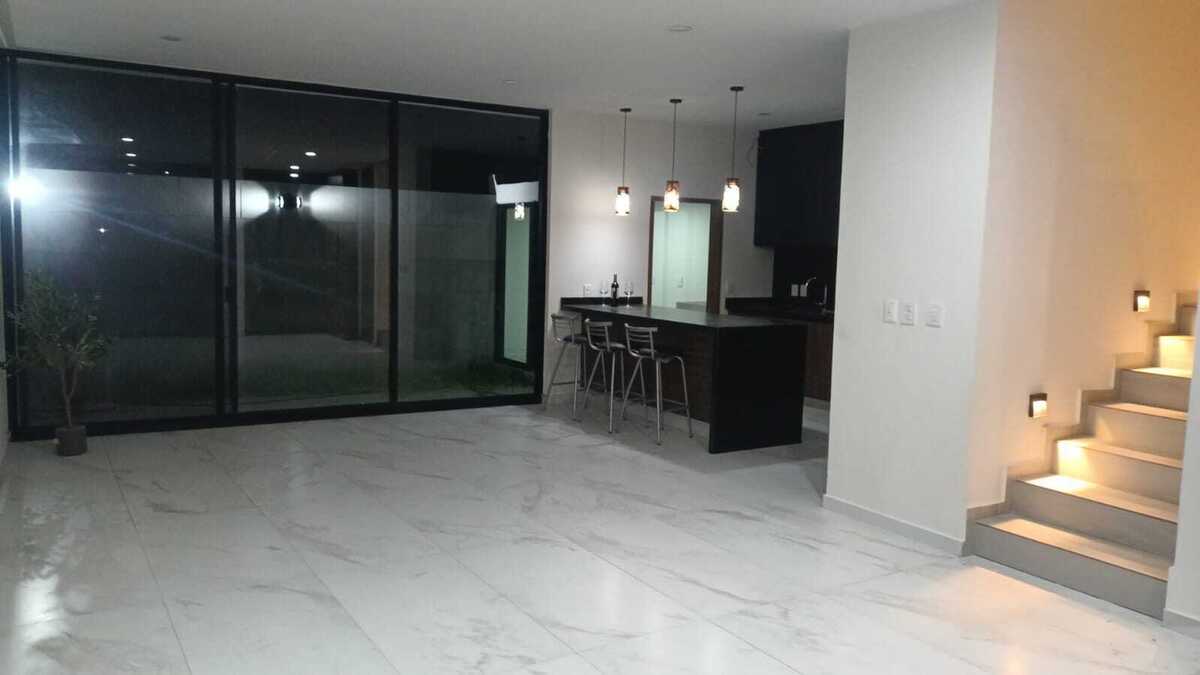 6 of 36: Sala - comedor