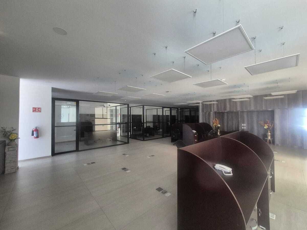8 of 31: Area de Recepcion