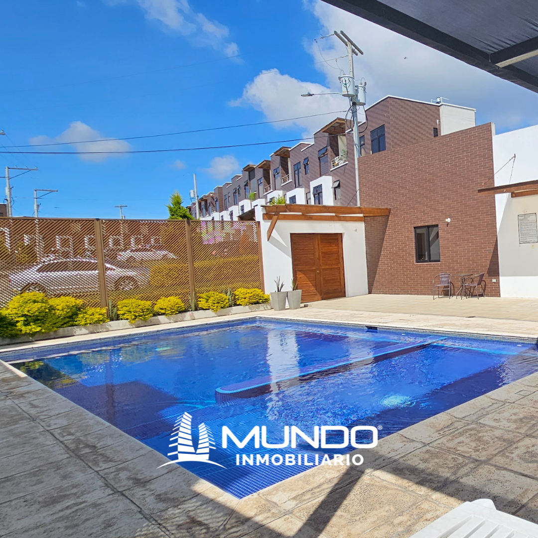 3 de 24: Piscina
