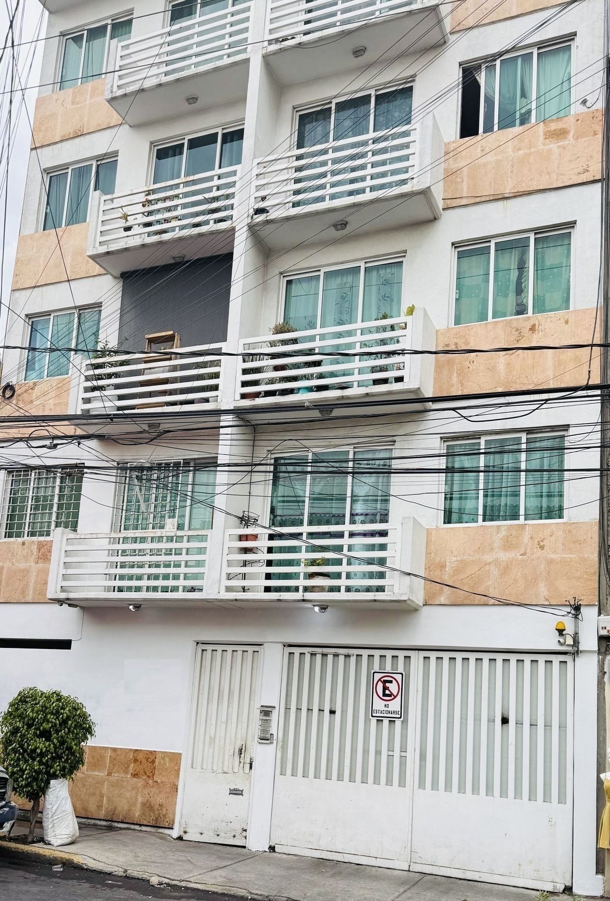 2 de 11: Fachada